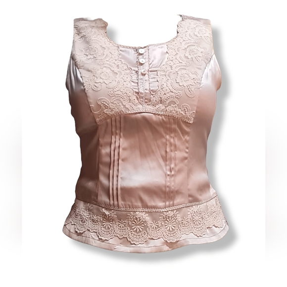 Size- S, compagna pink crop top for women - Picture 2 of 5